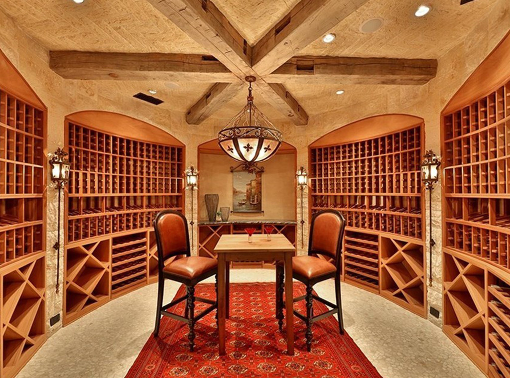 Jeffree Star S New Mega Mansion Is 14 6 Million Of Luxury Go Inside E Online